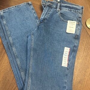 Men’s Levi’s…Signature by Levi Strauss Dark Blue Relaxed Jeans, NEW, 30x36